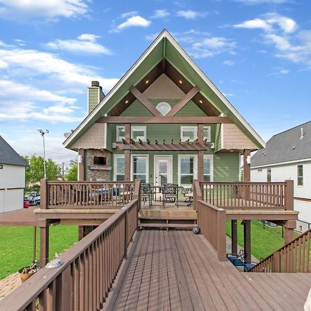 Luxury Waterfront Home Family And Pet Friendly Near Surfside Beach 11 Mins Freeport Eksteriør billede