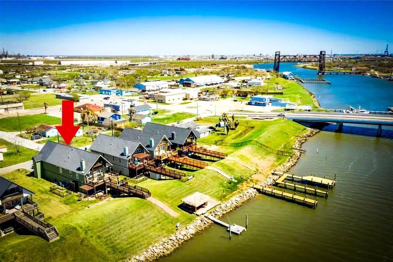 Luxury Waterfront Home Family And Pet Friendly Near Surfside Beach 11 Mins Freeport Eksteriør billede
