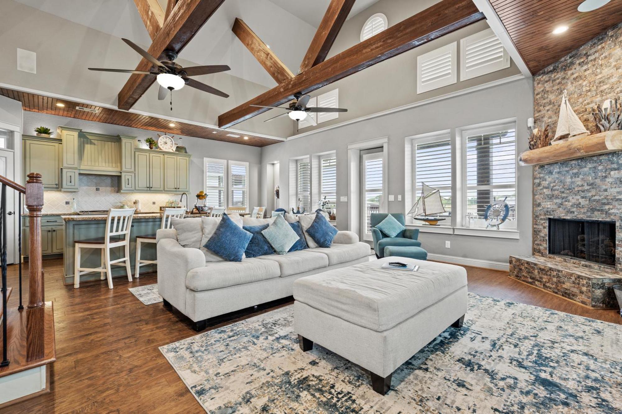 Luxury Waterfront Home Family And Pet Friendly Near Surfside Beach 11 Mins Freeport Eksteriør billede