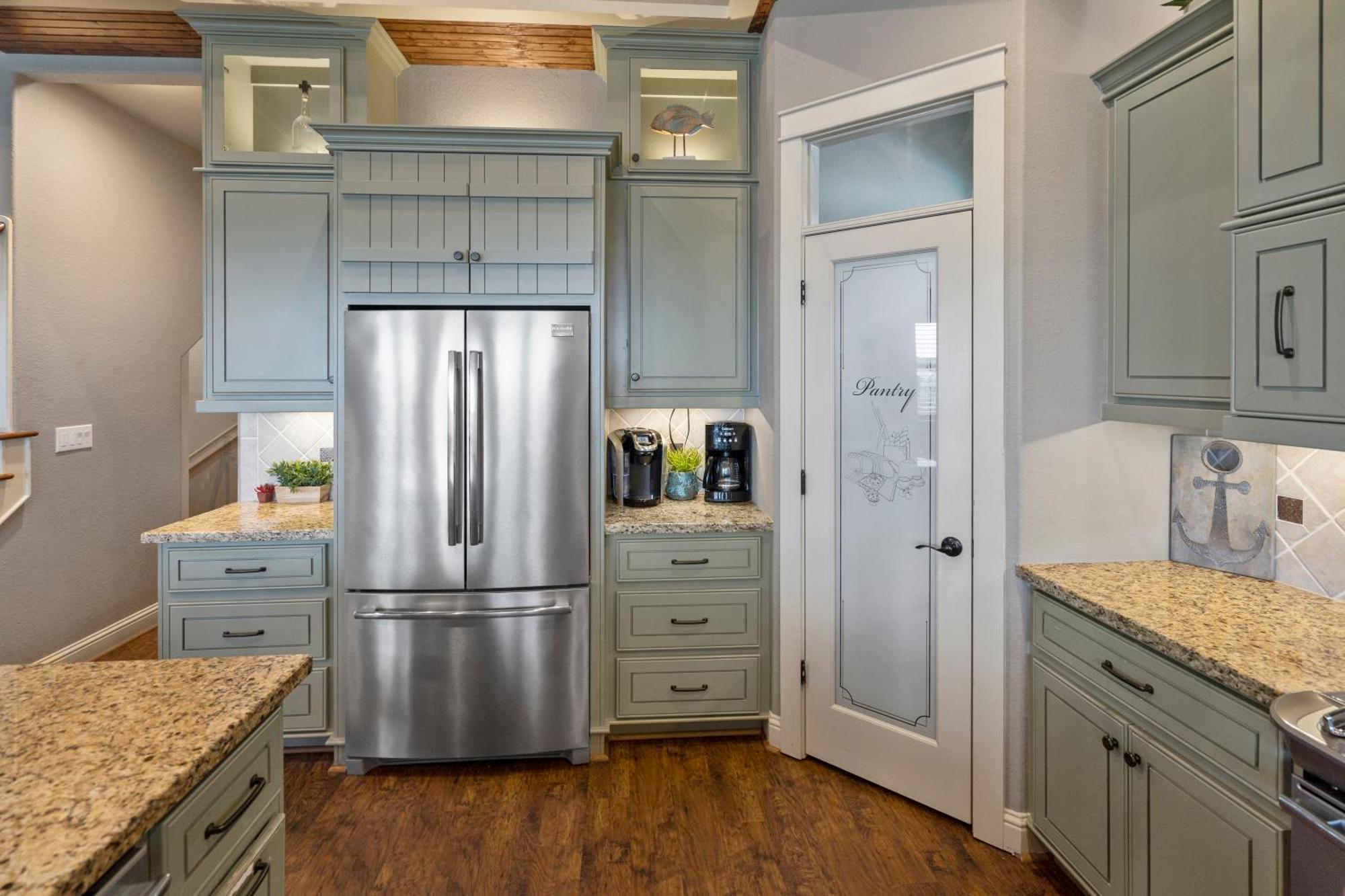 Luxury Waterfront Home Family And Pet Friendly Near Surfside Beach 11 Mins Freeport Eksteriør billede